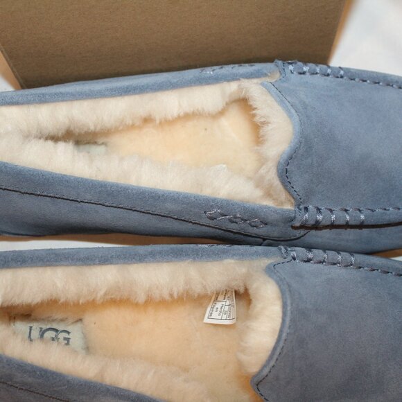 NIB UGG WOMEN'S‎ ANSLEY BLUE SUEDE SHEARLING LINED SLIPPERS - Picture 5 of 8